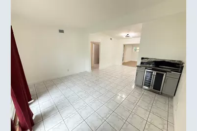 4394 Pompano Drive SE, Saint Petersburg, FL 33705 - Photo 5