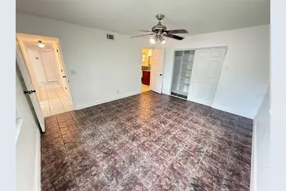 4394 Pompano Drive SE, Saint Petersburg, FL 33705 - Photo 15