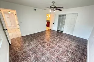 4394 Pompano Dr SE, Saint Petersburg, FL 33705 - Photo 15