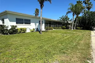 228 Howard Dr, Belleair Beach, FL 33786 - Photo 11