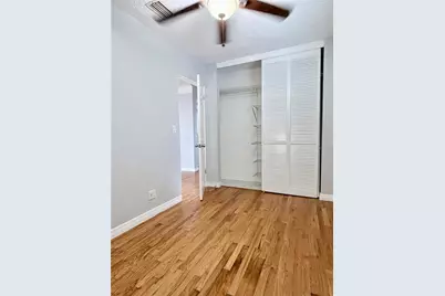4320 Yardley Avenue N, Saint Petersburg, FL 33713 - Photo 11