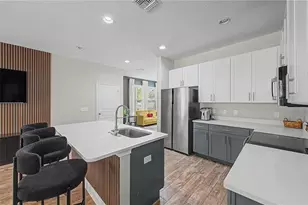 2126 W Spruce St, Tampa, FL 33607 - Photo 11