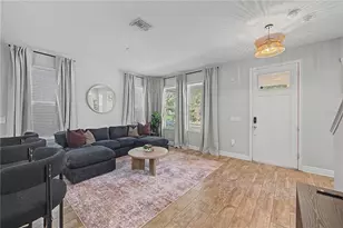 2126 W Spruce St, Tampa, FL 33607 - Photo 7
