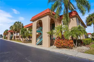 1750 Belleair Forest Dr, Belleair, FL 33756 - Photo 1