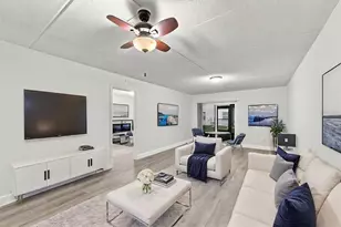 3807 N Oak Dr, Tampa, FL 33611 - Photo 9