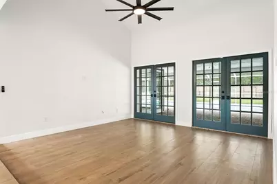 1046 Sylvia Lane, Tampa, FL 33613 - Photo 9