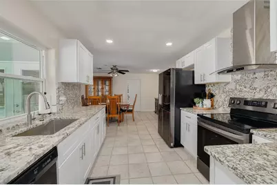 8960 140th Street, Seminole, FL 33776 - Photo 9