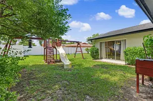 9777 119th Way, Seminole, FL 33772 - Photo 43