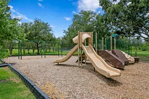 14607 Village Glen Cir, Tampa, FL 33618 - Photo 67