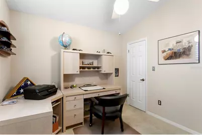 14607 Village Glen Circle, Tampa, FL 33618 - Photo 31