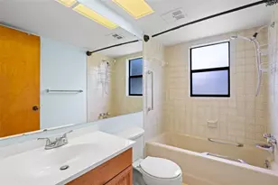 2502 Royal Pines Cir, Clearwater, FL 33763 - Photo 21
