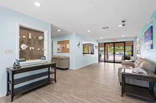 2502 Royal Pines Cir, Clearwater, FL 33763 - Photo 25