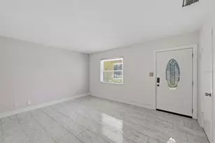 9810 N 54th St, Temple Terrace, FL 33617 - Photo 17
