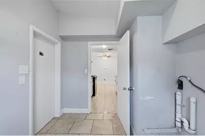 9810 N 54th Street, Temple Terrace, FL 33617 - Photo 35
