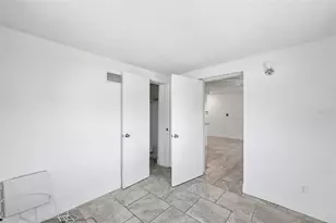 9810 N 54th St, Temple Terrace, FL 33617 - Photo 27