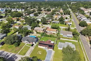 9810 N 54th St, Temple Terrace, FL 33617 - Photo 7