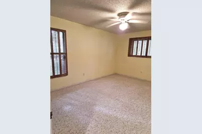 9913 W Bay Street, Seminole, FL 33776 - Photo 35