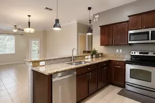 8505 Broken Willow Ct, Tampa, FL 33647 - Photo 5