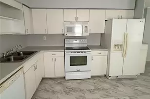 4805 21st St W, Bradenton, FL 34207 - Photo 9
