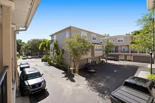 2605 Espana Ct, Tampa, FL 33609 - Photo 19