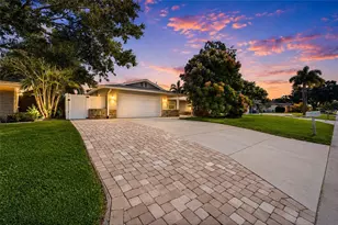 14233 102nd Ave, Largo, FL 33774 - Photo 1