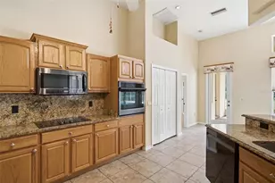 926 E Triple Crown Loop, Hernando, FL 34442 - Photo 25