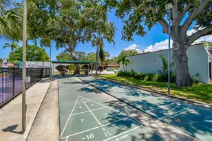 9032 Mission Oaks Blvd, Seminole, FL 33776 - Photo 47
