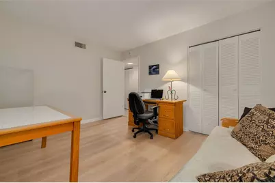 700 Starkey Road #323, Largo, FL 33771 - Photo 25