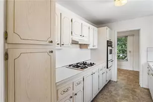 5530 N 80th St, Saint Petersburg, FL 33709 - Photo 9
