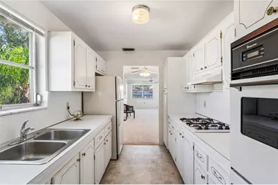 5530 N 80th Street #C308, Saint Petersburg, FL 33709 - Photo 11