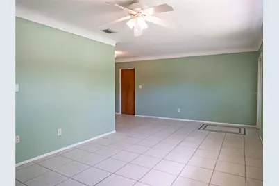 6724 17th Lane N, Saint Petersburg, FL 33702 - Photo 7