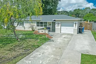 6724 17th Ln N, Saint Petersburg, FL 33702 - Photo 1