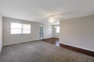 201 Kings Blvd, Sun City Center, FL 33573 - Photo 7