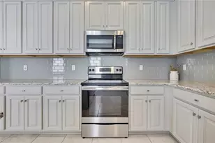 30801 Parrot Reef Ct, Wesley Chapel, FL 33545 - Photo 19