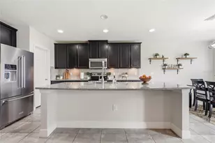 10229 Newminster Loop, Ruskin, FL 33573 - Photo 17
