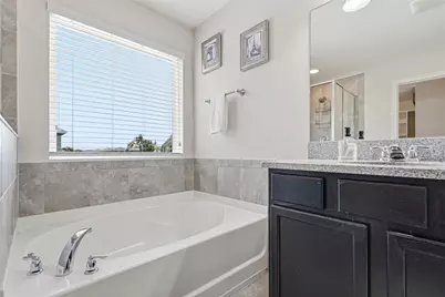 10229 Newminster Loop, Ruskin, FL 33573 - Photo 29