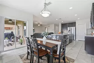 10229 Newminster Loop, Ruskin, FL 33573 - Photo 11