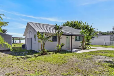 6712 Myrna Drive, Tampa, FL 33619 - Photo 9