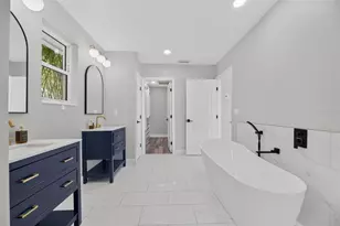 6712 Myrna Dr, Tampa, FL 33619 - Photo 37