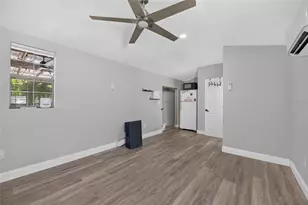 6712 Myrna Dr, Tampa, FL 33619 - Photo 59