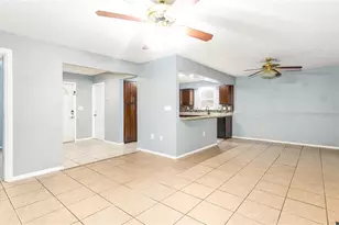 4802 Ridge Point Dr, Tampa, FL 33624 - Photo 9