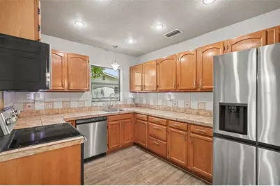 21390 Lehouier Dr, Brooksville, FL 34601 - Photo 9