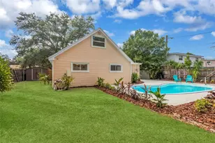 15065 Newport Rd, Clearwater, FL 33764 - Photo 23