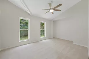1701 Allens Creek Dr, Clearwater, FL 33764 - Photo 95