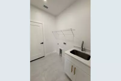 8208 N Elmer Street, Tampa, FL 33604 - Photo 25
