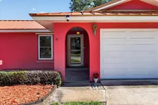 13497 Oval Dr E, Largo, FL 33774 - Photo 25