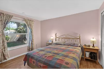 13497 Oval Drive E, Largo, FL 33774 - Photo 9