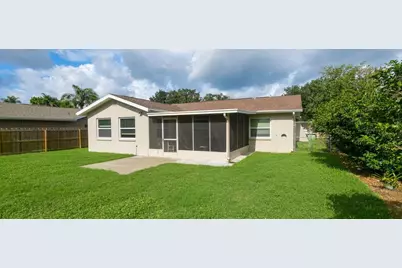 1633 St Catherine Drive E, Dunedin, FL 34698 - Photo 5