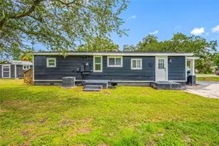 2547 Kingston St S, Saint Petersburg, FL 33711 - Photo 29