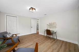 2547 Kingston St S, Saint Petersburg, FL 33711 - Photo 21